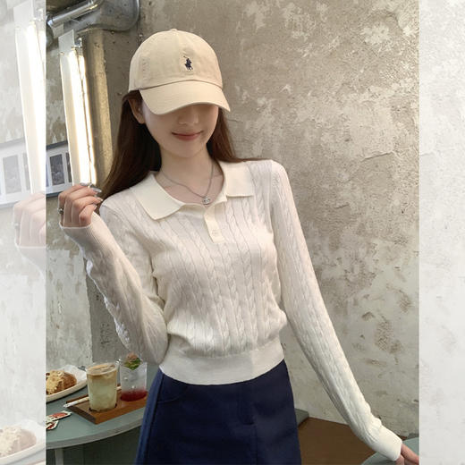 西遇修身长袖针织衫女2025年秋季新款复古麻花内搭灰色短款毛衣SS051503 商品图2