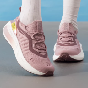 安德玛UA女士户外训练透气低帮耐磨运动跑步鞋6007943-673