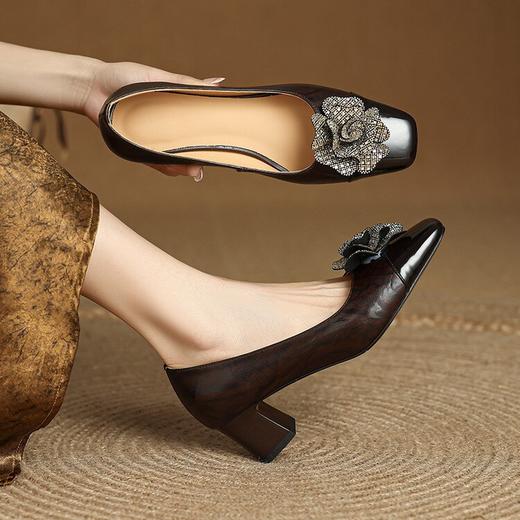 【预售5天】小香风花朵高跟鞋女新款粗跟方头真皮拼色气质名媛单鞋MLS&A1040 商品图4