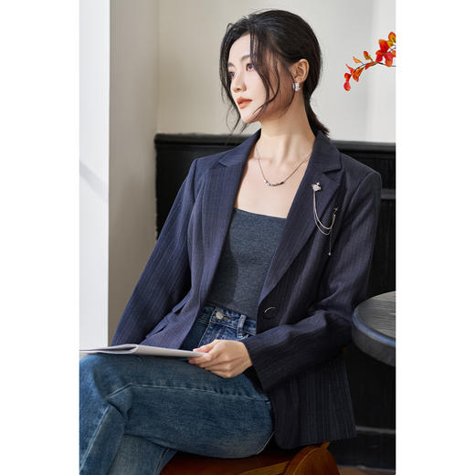 剩S 米思阳2026春季新款职业高级感修身西装条纹一粒扣时尚外套女0041 商品图1