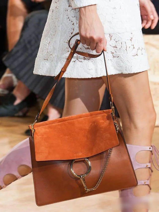 克洛伊 Faye 大号 麂皮拼皮 焦糖色 翻盖包 商品图1