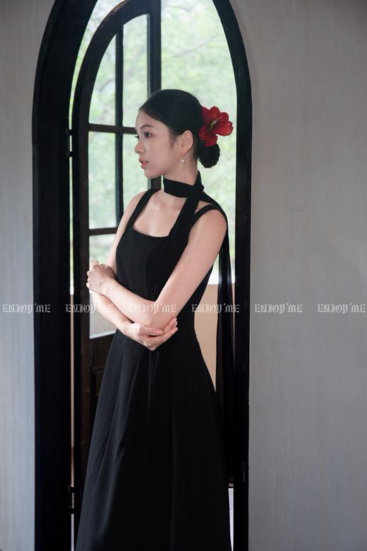 【门店同款】ENJOY秋季轻礼服赫本风气质无袖连衣裙 165844025 商品图0