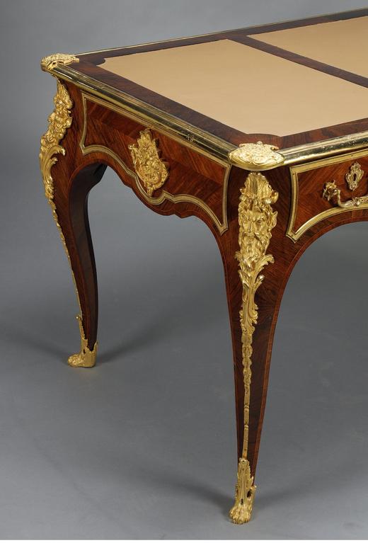独角鹿西洋古董 19世纪法国出品路易十五风格铜鎏金精雕装饰玫瑰木嵌皮革台面书桌 商品图4