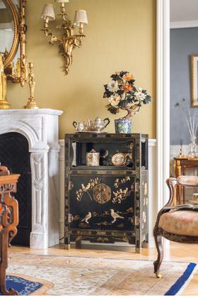 【已售】独角鹿西洋古董 1950-1960年代中国创汇时期出品东方花鸟主题黑漆描金百宝嵌边柜