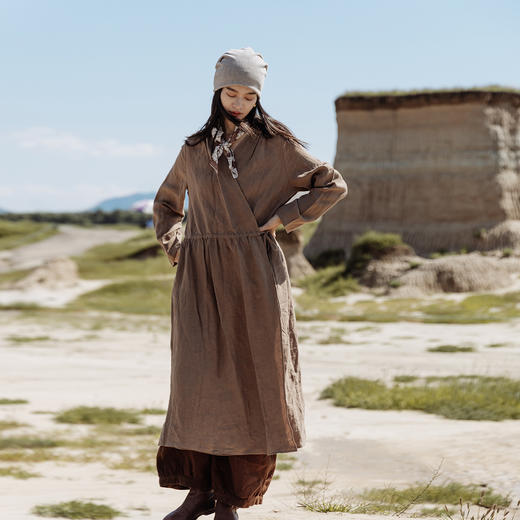 绽放604朵/亚麻斜襟腰部抽绳系带松弛感正常V领显瘦长袖连衣裙 商品图1