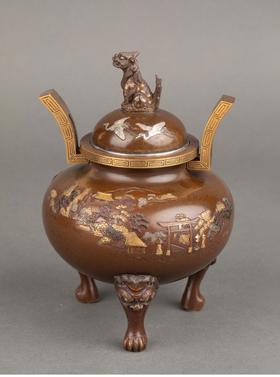 独角鹿西洋古董 1880年代日本明治时期出品楼阁鹤鸟主题镀金银精雕装饰麒麟顶盖及兽纹三足底座赤铜香炉