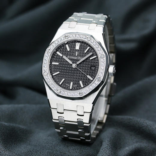 Noob official➕新女款AP 爱彼皇家橡树系列77350 77351型号机械腕表！直径34mm。搭载Calibre 5800自动上链机芯，采用该款式特别设计的玫瑰金自动摆陀（零故障）‼️‼️ 商品图11