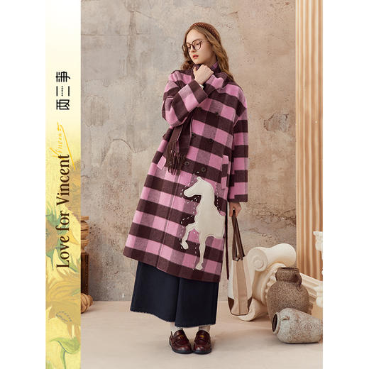 【暖冬内购】两三事梵高文艺莓果拿铁2025秋冬新款贴布绣围巾领格子毛呢外套女 商品图0