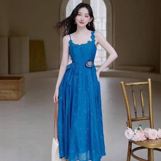 巨好看的夏日绝美小裙子通勤穿搭法式蓝色吊带连衣裙海边度假长裙 商品图1
