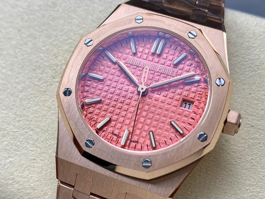 Noob official➕新女款AP 爱彼皇家橡树系列77350 77351型号机械腕表！直径34mm。搭载Calibre 5800自动上链机芯，采用该款式特别设计的玫瑰金自动摆陀（零故障）‼️‼️ 商品图2