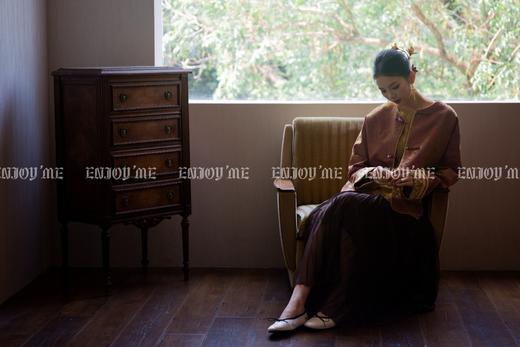 【门店同款】ENJOY秋季云敛-东方画笔印花盘扣镶珠外套 166494143 商品图5