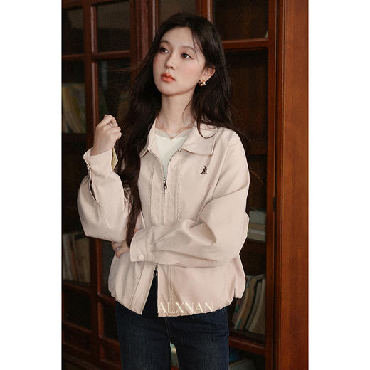 鹿向南「粉雾秋街」温柔减龄粉色短外套女2025秋季新款小个子夹克 商品图3