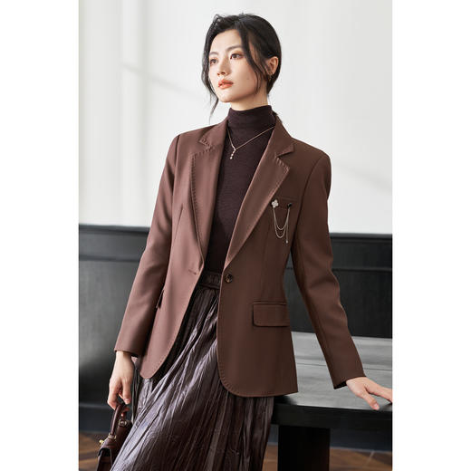 剩S/L/XL 米思阳【通勤西服】2026春款修身显瘦挺括工艺感小西装0444 商品图4