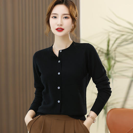 OSL 2205圆领开衫基础打底软糯亲肤针织毛衣 商品图2