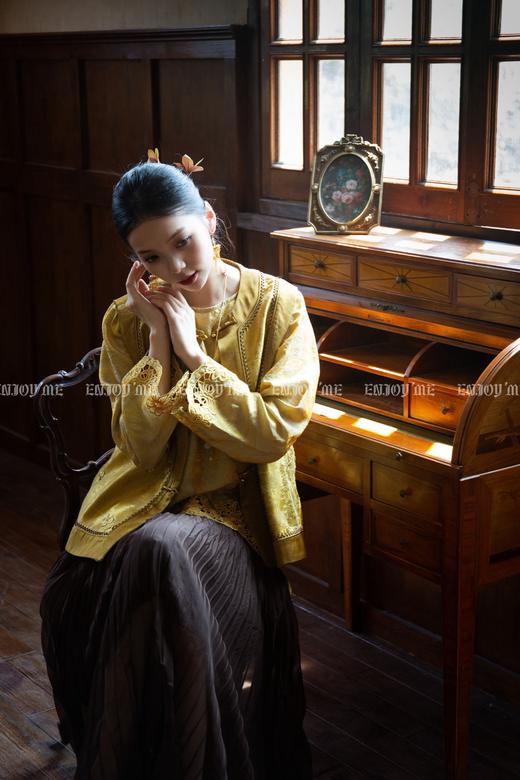 【门店同款】ENJOY秋季云敛-东方画笔福禄提花马夹 166243352 商品图2