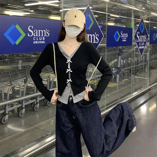 西遇假两件修身长袖T恤女秋季新款拼接V领蝴蝶结短款上衣SS051504 商品图2