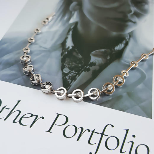 【天然正品】AU750白金简约时尚群镶款近40分钻石手链300825NJS41 现售价：7980！ 商品图4