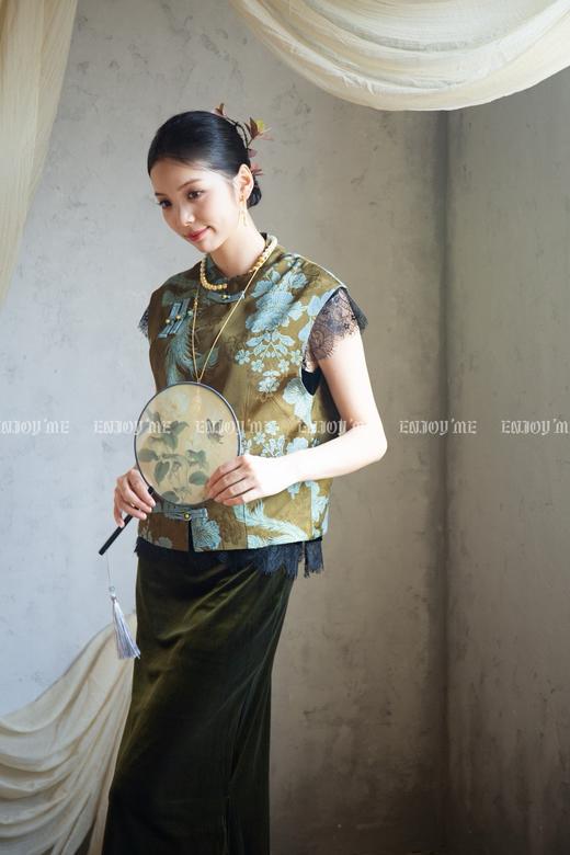 【门店同款】ENJOY秋季云敛-东方画笔花开富贵马甲 165743259 商品图1