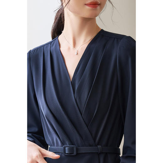 米思阳2026春季新款气质高级感收腰连衣裙v领褶皱修身一步裙0517 商品图10