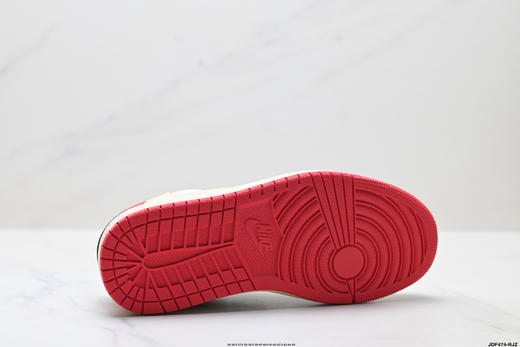 耐克乔丹Air Jordan 1 x Travis Scott低帮复古运动篮球鞋DM7866-867男女鞋 商品图8