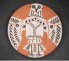 【已售】独角鹿西洋古董 1957年代西班牙艺术巨匠与法国Madoura工坊合作出品限量装饰陶盘「Chouette 猫头鹰」