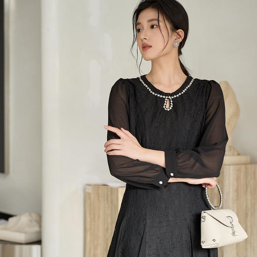 奢姿大码女装2025秋季胖妹妹时尚减龄珍珠水滴型装饰蕾丝连衣裙9953893457 商品图1