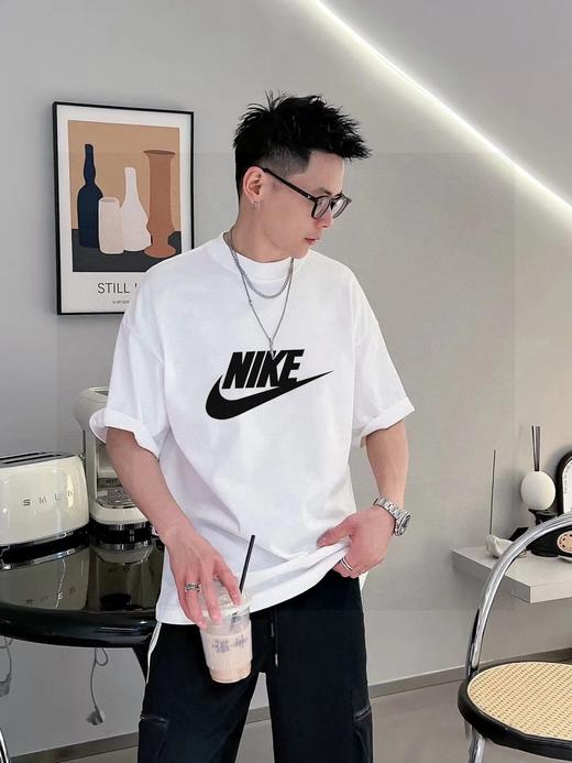 高品质 N家砖柜同步字母大勾系列印花情侣短袖 商品图1