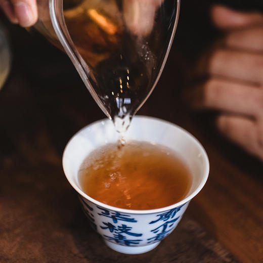 【元昌号】传芳系列岁票975传世经典2003年古树357g生饼 商品图4