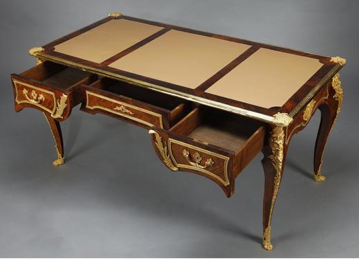 独角鹿西洋古董 19世纪法国出品路易十五风格铜鎏金精雕装饰玫瑰木嵌皮革台面书桌 商品图1