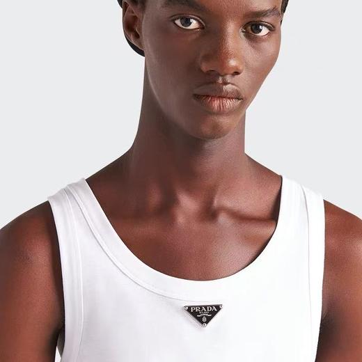 普家金属三角标饰百搭罗纹圆领背心 商品图1