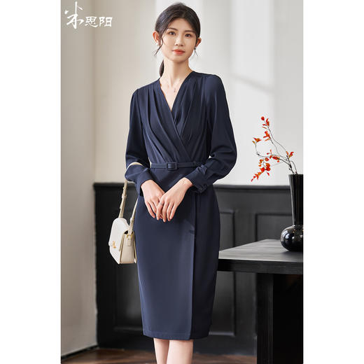 米思阳2026春季新款气质高级感收腰连衣裙v领褶皱修身一步裙0517 商品图7