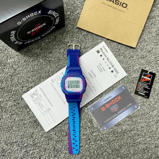 【王一博同款】 CASIO 卡西欧 G-SHOCK限量小方块经典运动手表男款 星河蓝 DWE-5600PR-2PR 商品图5