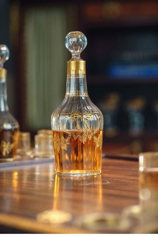 独角鹿西洋古董 19世纪末法国出品路易十六风格铜鎏金精雕装饰玫瑰木桌面嵌桃花芯木酒具多功能桌 商品图5