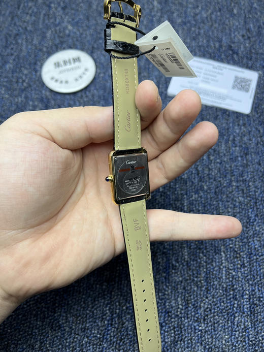 卡地亚K11坦克系列W5200002 小号31×24.4mm 女士腕表 商品图5