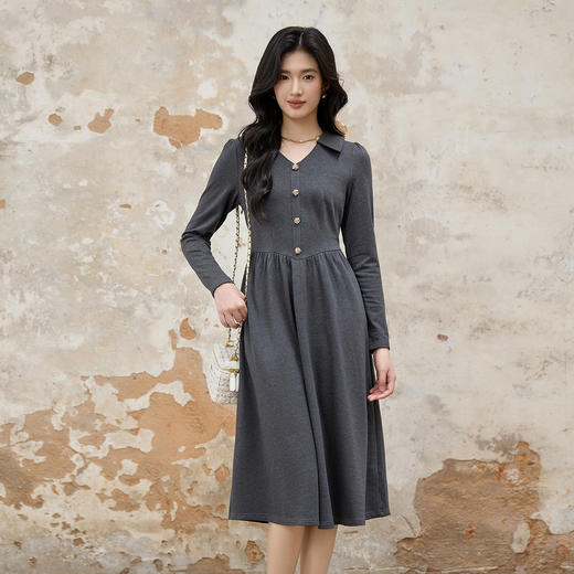 奢姿大码女装2025秋季减龄纽扣装饰翻领连衣裙胖妹妹简约风裙子9953870322 商品图0