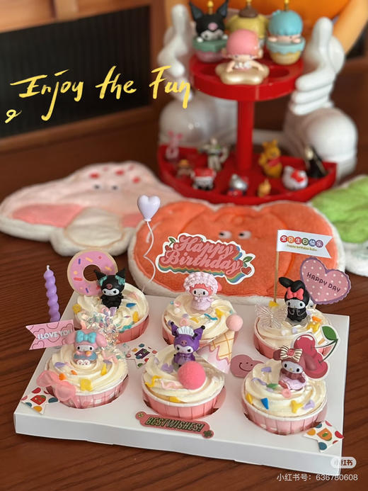 定制6个三丽鸥纸杯蛋糕 商品图0
