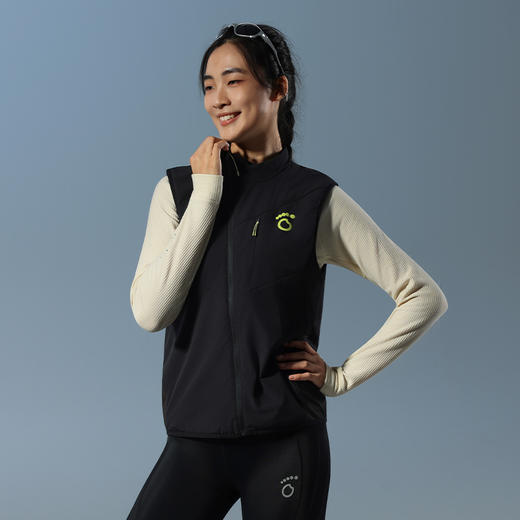 原创单品丨男女同款轻量运动马甲 空气胶囊锁温  吸湿速干 防风保暖立领 前胸储物兜 运动日常 商品图4