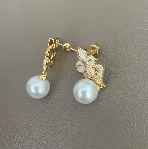 【团购】Eternelle的四时花耳饰金色设计 商品图10