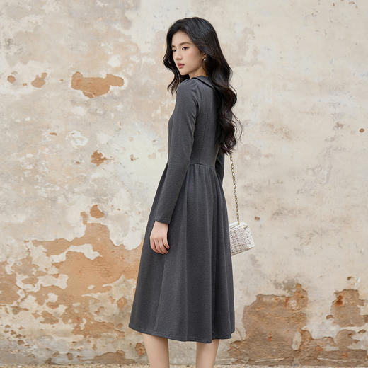 奢姿大码女装2025秋季减龄纽扣装饰翻领连衣裙胖妹妹简约风裙子9953870322 商品图3