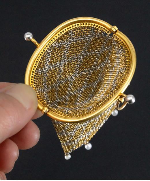 独角鹿西洋古董 20世纪初欧洲出品18k黄金及铂金装饰珍珠网状编织古董零钱包 商品图3