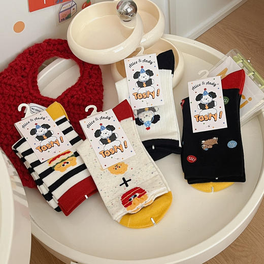 4双装！超可爱薯条汉堡+刺绣狗中筒袜女袜  200N高密度一体机织造  袜头无骨缝合不硌脚 商品图3