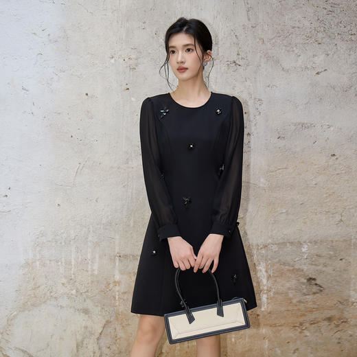 奢姿大码女装2025秋季减龄立体钉花装饰圆领连衣裙胖妹妹时尚裙子9953853635 商品图0