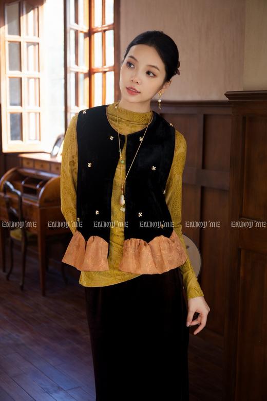 【门店同款】ENJOY秋季云敛-东方画笔植绒提花打底衫 166493626 商品图1