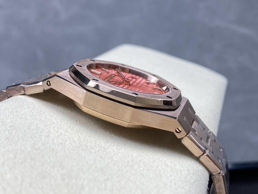 Noob official➕新女款AP 爱彼皇家橡树系列77350 77351型号机械腕表！直径34mm。搭载Calibre 5800自动上链机芯，采用该款式特别设计的玫瑰金自动摆陀（零故障）‼️‼️ 商品图5