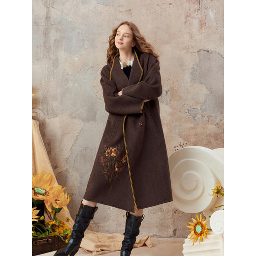 【暖冬内购】两三事梵高文艺原野焦糖2025秋冬新款绣花双排扣羊毛呢外套女宽松 商品图1