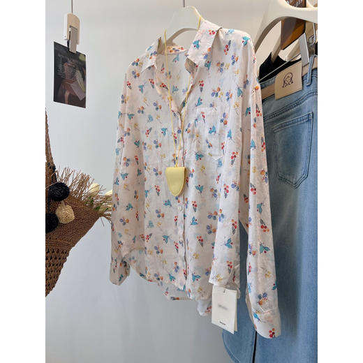 C039-9372新款2025休闲港风复古甜美碎花松弛感防晒衬衫外套女衬衣上衣女 商品图2