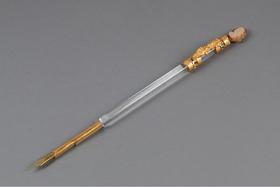 【已售】独角鹿西洋古董 19世纪末20世纪初法国出品古典人物主题铜鎏金精雕装饰卡梅奥女子肖像浮雕水晶笔杆蘸水钢笔