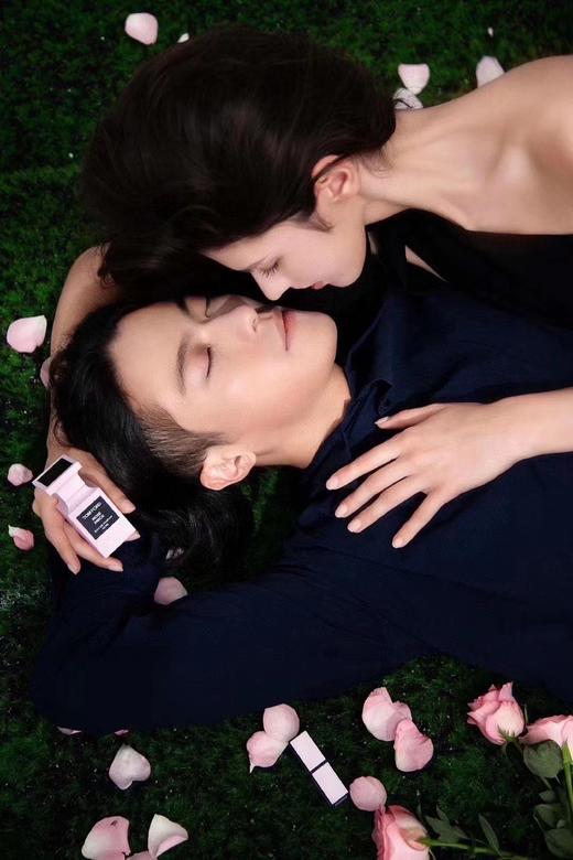 朱一龙同款体香荆棘玫瑰磨砂粉瓶100ＭＬ 商品图2