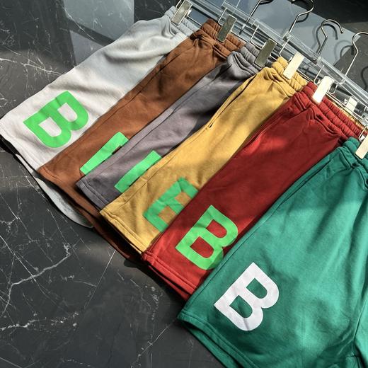 B.V字母休闲宽松短裤(波哥穿XL,蕾姐XL宽松) 商品图13
