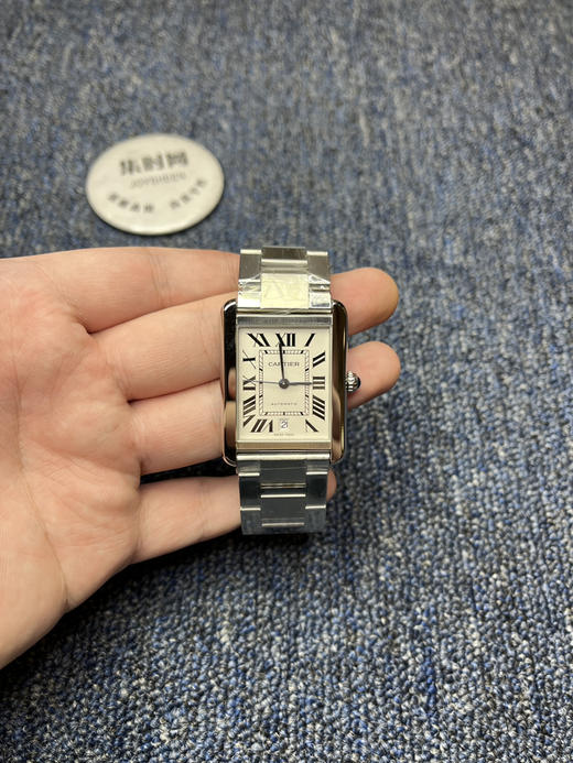 卡地亚Tank AF坦克系列 大号 男士机械腕表
【表壳】表盘尺寸：大号40.85mm*31mm 商品图0